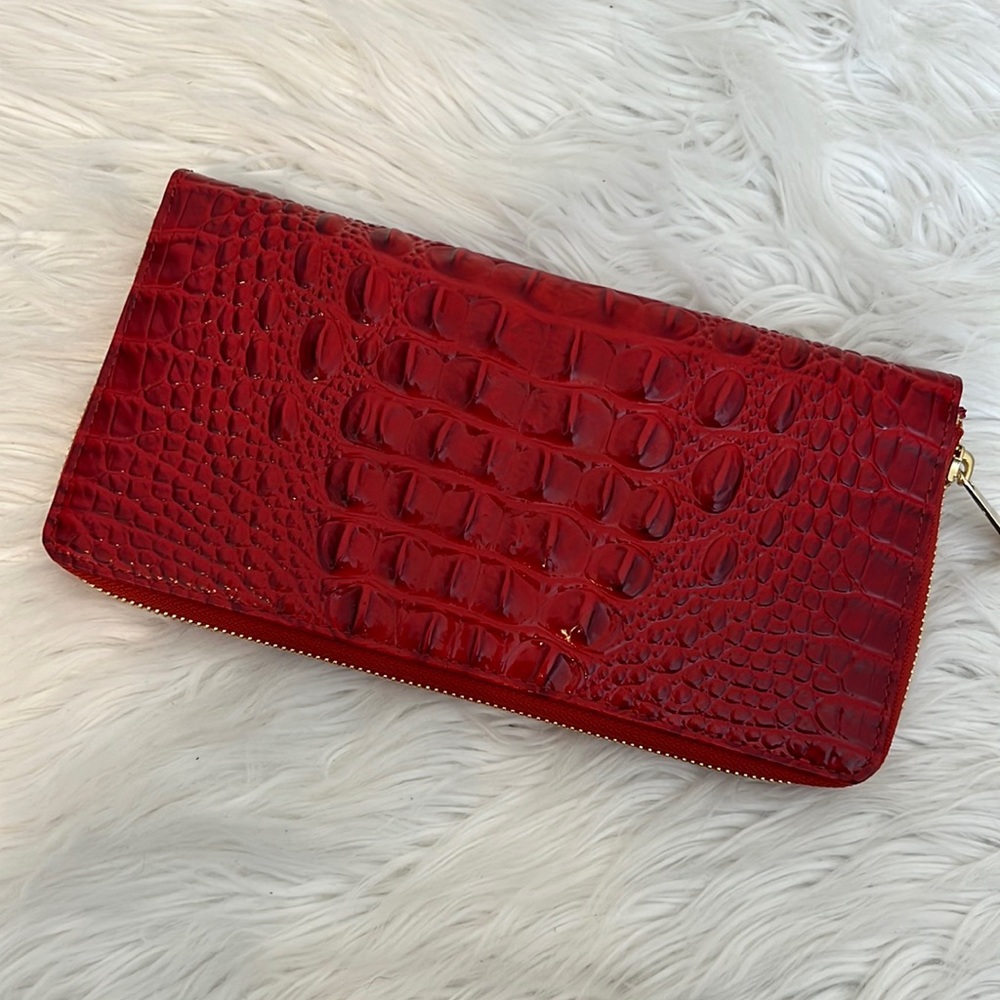 • Brahmin Kayla Melbourne Collection Wristlet •